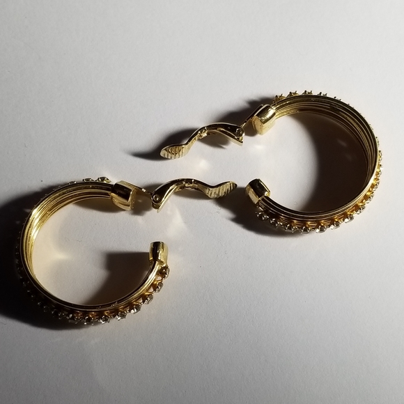 Relisted -Vintage hoop clip on earrings gold tone clear rhinestones - Picture 15 of 17